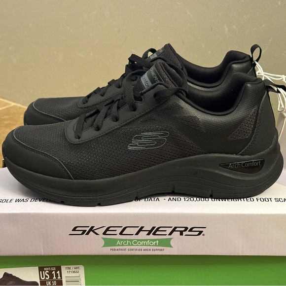 NIB Skechers Arch Comfort Sneakers (black) - Picture 1 of 5
